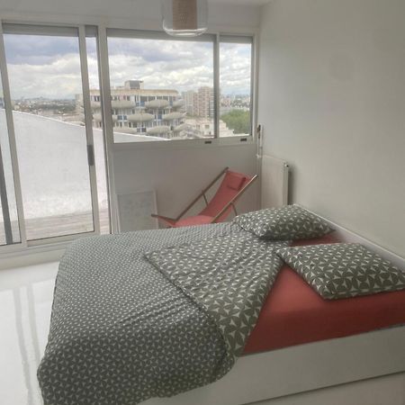 14Eme Et Der Etage "Arty" Avec 2 Chambres Et Vue Panoramique ! Créteil Exterior foto